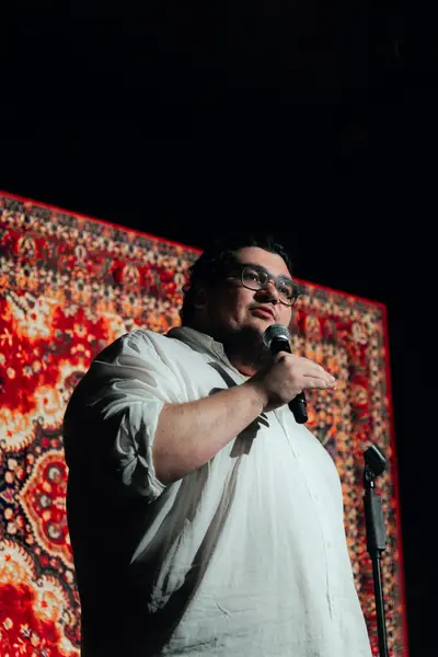 Amir Gurbanov stand-up at SHAMAN Phuket — photo 17 of 46
