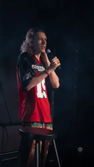 Mark Sergienko stand-up at SHAMAN Phuket — photo 1 of 62