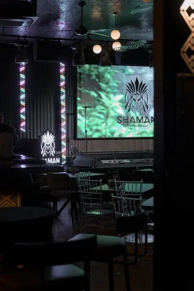 Mark Sergienko stand-up at SHAMAN Phuket — photo 16 of 62