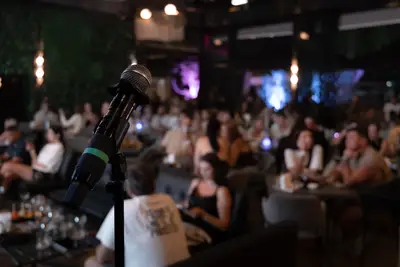 Mark Sergienko stand-up at SHAMAN Phuket — photo 38 of 62