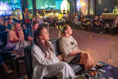 Спектакль «Любовь в конвертах: Цветаева & Пастернак» в SHAMAN Phuket — фото 13 из 21